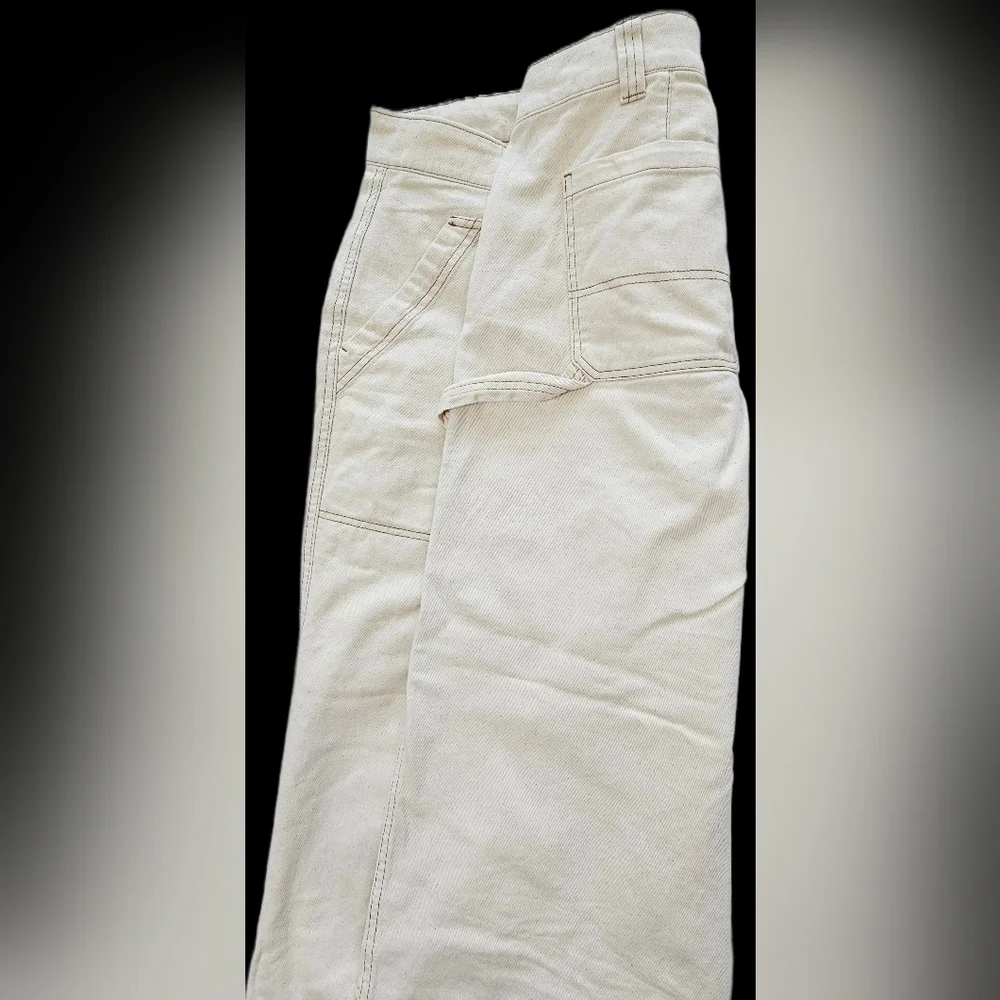 Old Navy Cream Straight Leg Pants - Picture 3 of 9